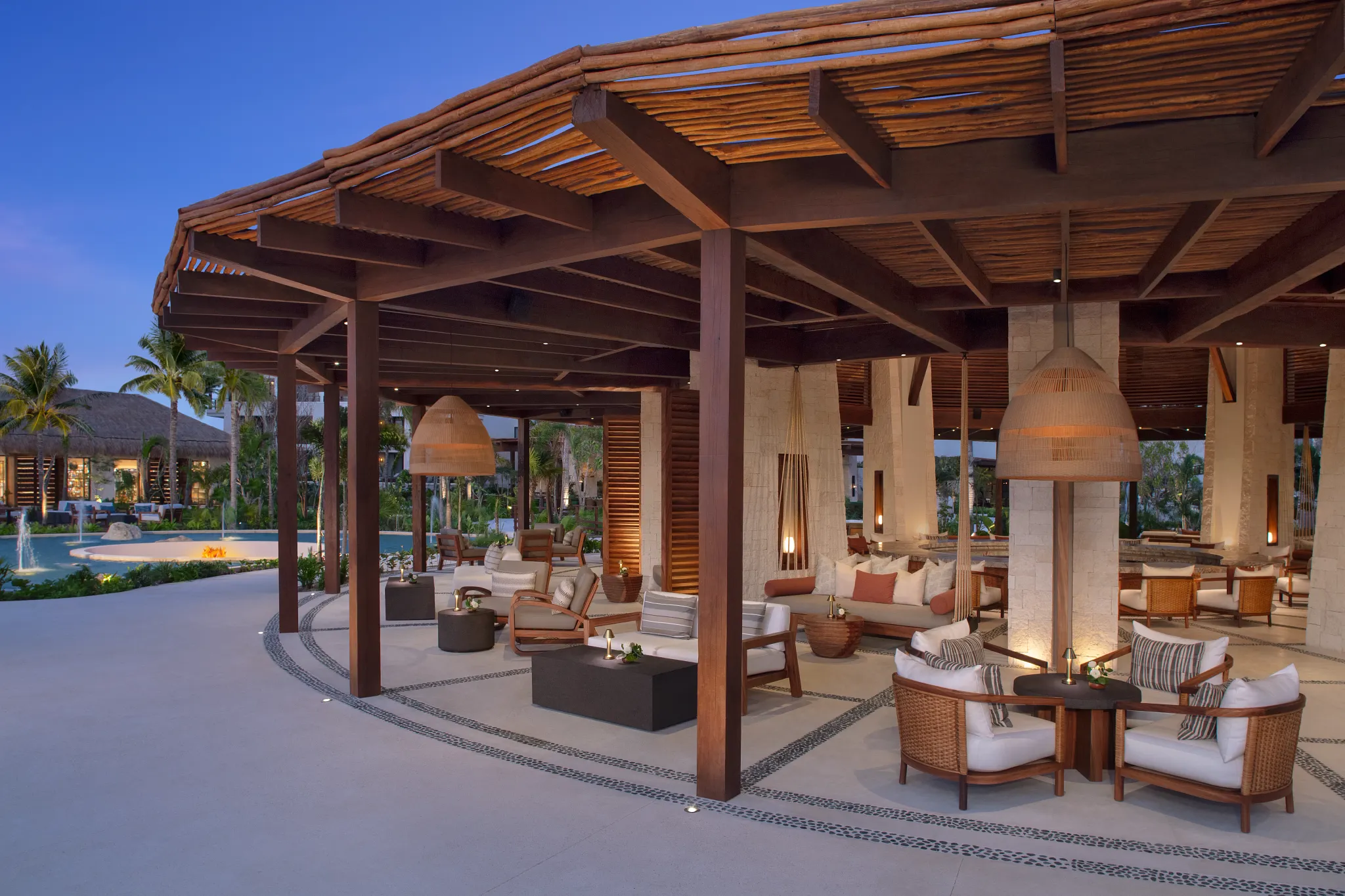 Rendezvous Lobby Bar at Secrets Playa Blanca Costa Mujeres featuring modern lounge seating, stylish décor, and a relaxed cocktail atmosphere.